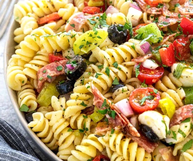 How to make Italian Pasta Salad in easy steps
